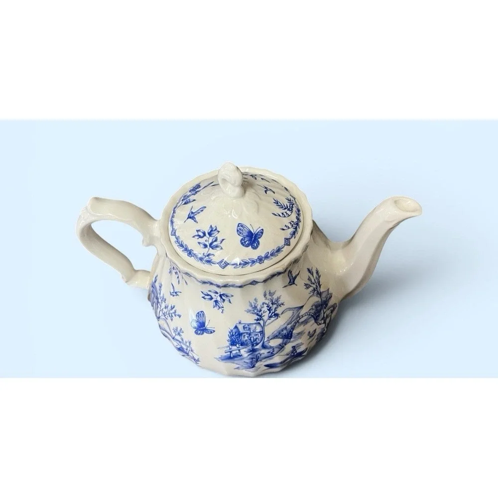 Churchill Toile China Teapot Tea Pot Countryside Butterfly Bird Vintage England